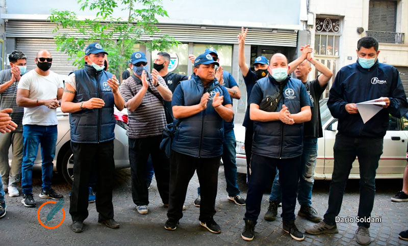 Vigiladores privados protestan frente a la empresa SCV por incumplimientos y hostigamiento laboral