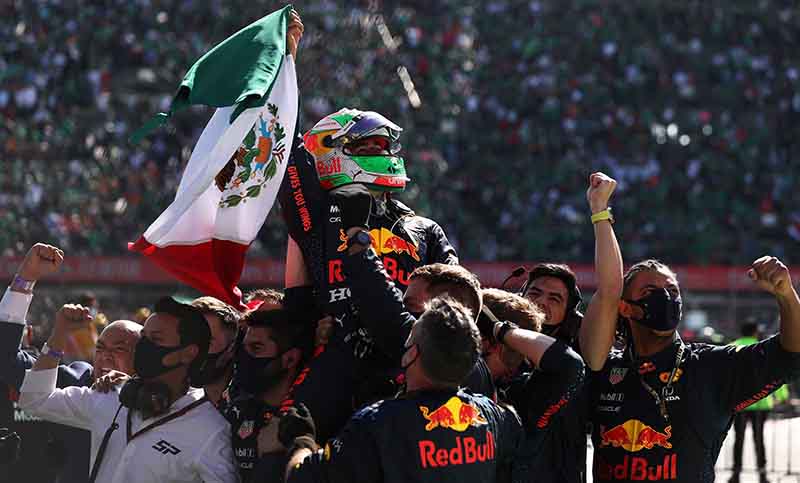 Verstappen ganó el Gran Premio de México con comodidad