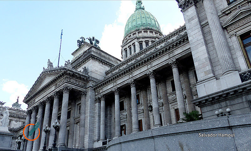 Fernández prorroga sesiones ordinarias del Congreso con agenda abierta
