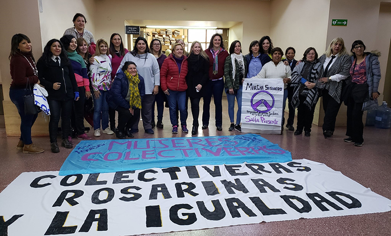 Colectiveras exigen la implementación y ampliación de la ordenanza que prevé paridad de género en el transporte