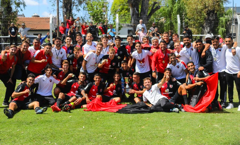Newell’s se consagró campeón en cuarta de AFA tras un triunfo inolvidable