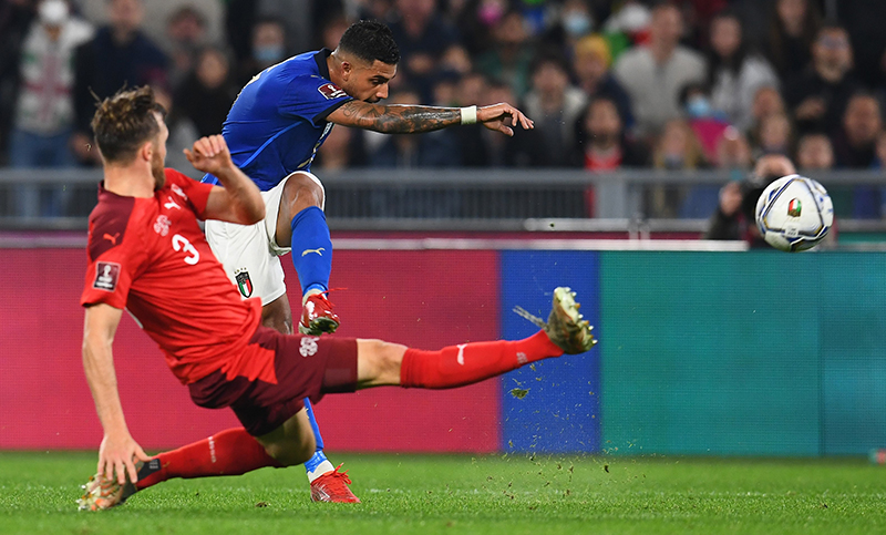 Italia-Suiza fue empate y comparten el primer puesto en el grupo C