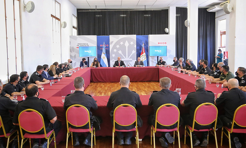 Reuniones para «analizar» y ningún anuncio en medio de la crisis en seguridad