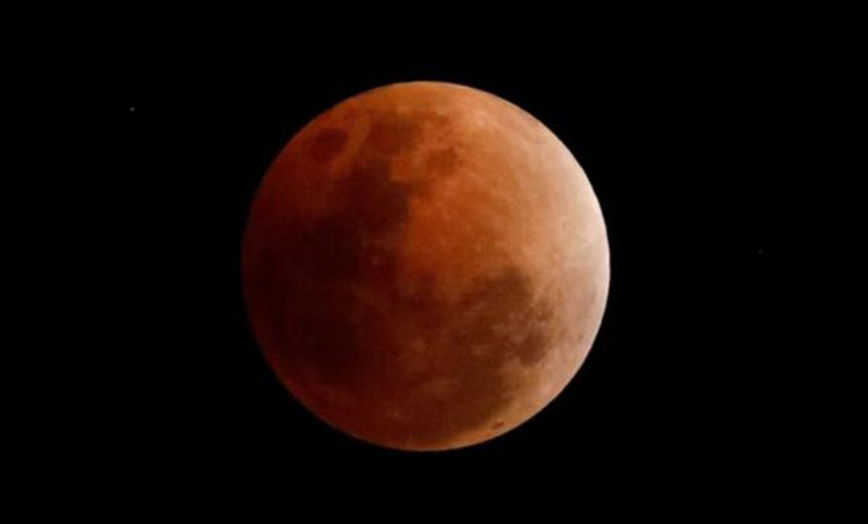 La madrugada de este viernes llega con un eclipse lunar: a qué hora se verá en Argentina