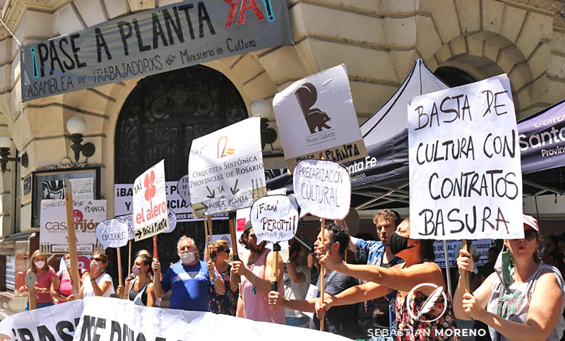 Trabajadores del Ministerio de Cultura provincial protestaron por la precarización laboral