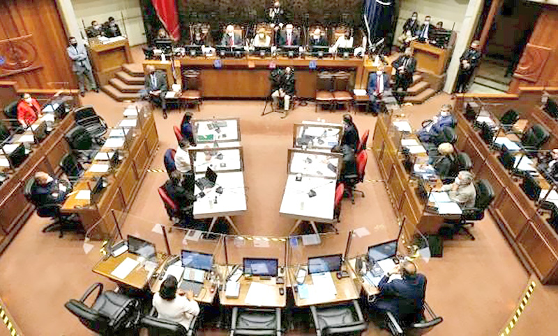 La oposición chilena no consiguió en el Senado los votos para destituir a Piñera