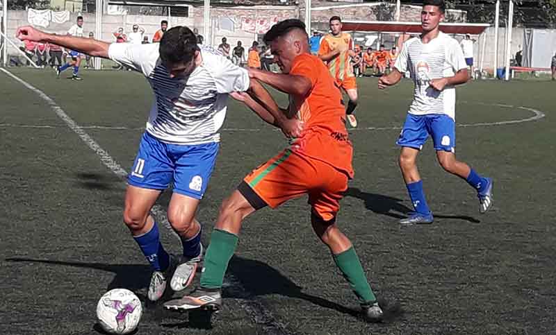 Universitario le ganó un partido bravo a Botafogo y se acomoda en la tabla