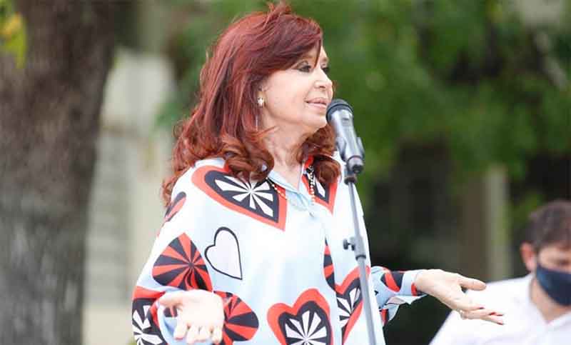 La Vicepresidenta recibió el alta y continúa con “una buena evolución clínica”