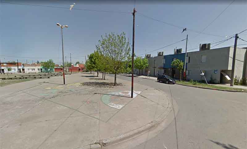 Un joven asesinado y una menor herida en un ataque a balazos