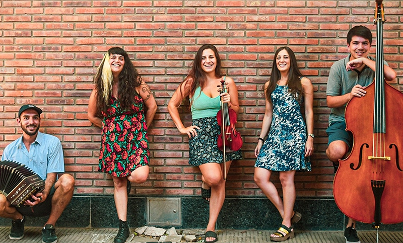 El Rebusque se presenta esta noche en el Galpón 15