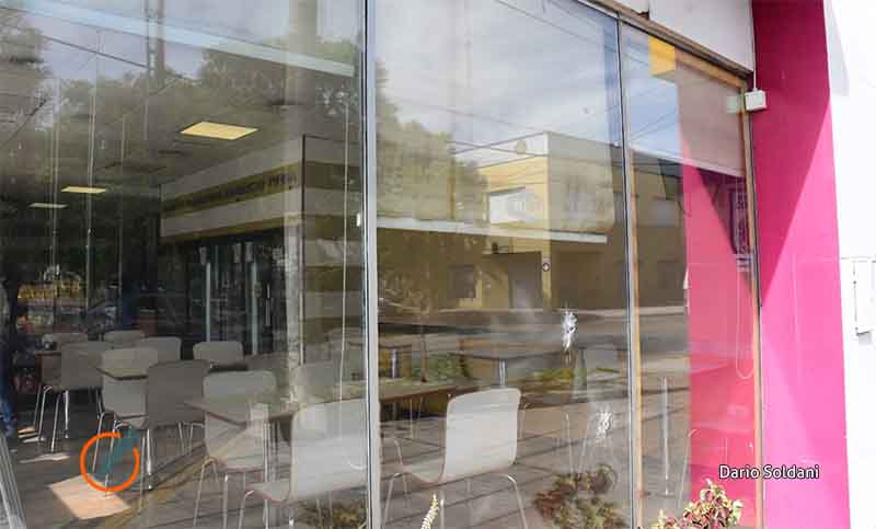 Sigue la violencia en la ciudad: atacaron a balazos una estación de servicio de zona sur