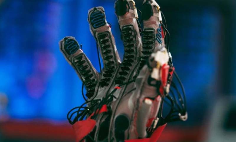 Meta presenta su proyecto de guantes hápticos pensados para el metaverso