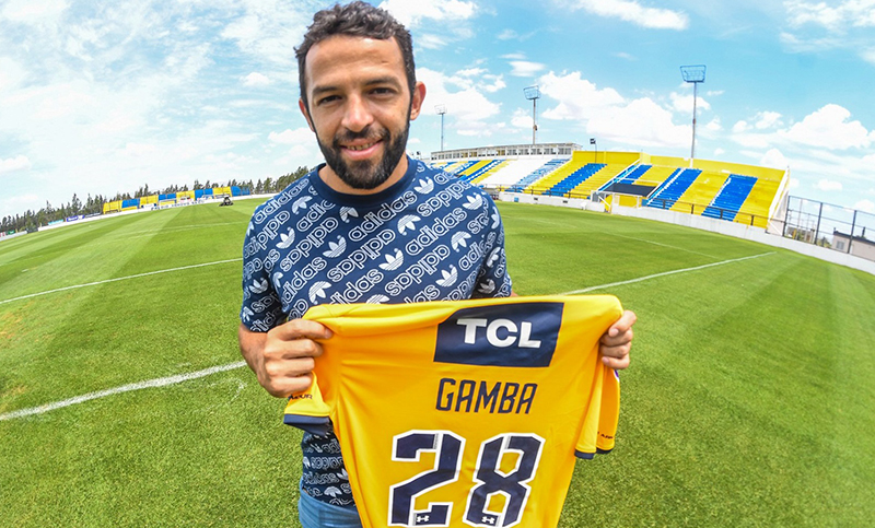 Gamba: «Tengo fe en el equipo, queremos meter a Central en la copa»