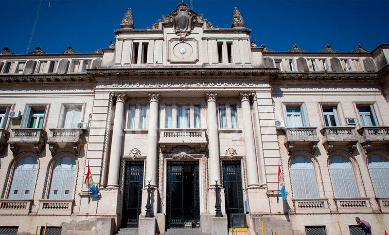 Perotti instruyó al fiscal del Estado para que investigue si hubo irregularidades en el Ministerio de Seguridad