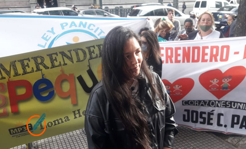 Madres de comedores reclaman frente al Congreso el tratamiento del proyecto «Pancitas Llenas»