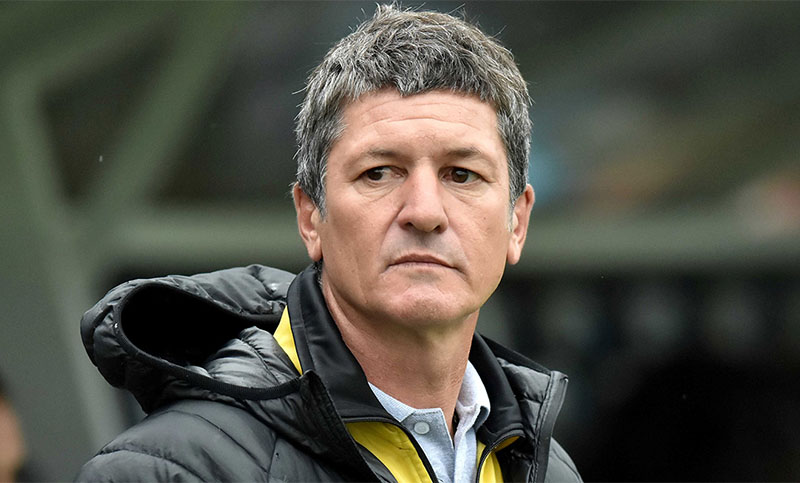Mario Sciacqua no es más el técnico de Sarmiento de Junín