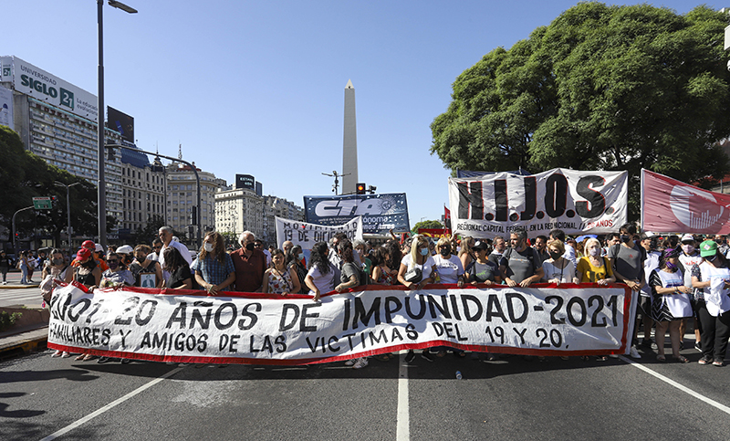 A 20 años de la crisis de 2001, realizaron un acto en Plaza de Mayo 