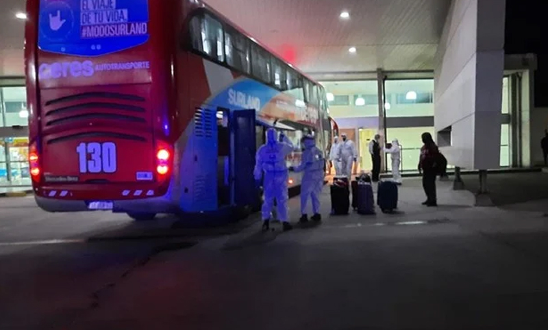 Detectaron ocho casos de Covid en egresados que regresaron desde Bariloche