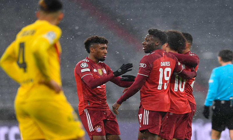El Bayern goleó y dejó al Barcelona fuera de la Champions 