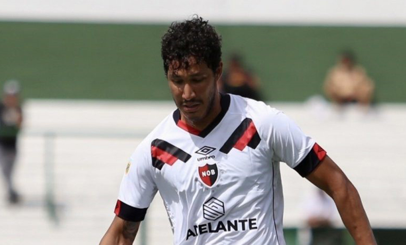 Newell’s quiere extender el préstamo del paraguayo Canale