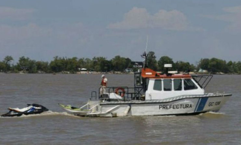 Continúa la búsqueda de un joven que cayó al río Paraná en San Lorenzo