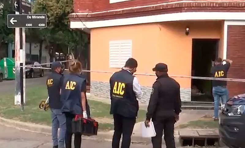 Llamaron a la puerta, abrió y recibió un disparo en el pecho