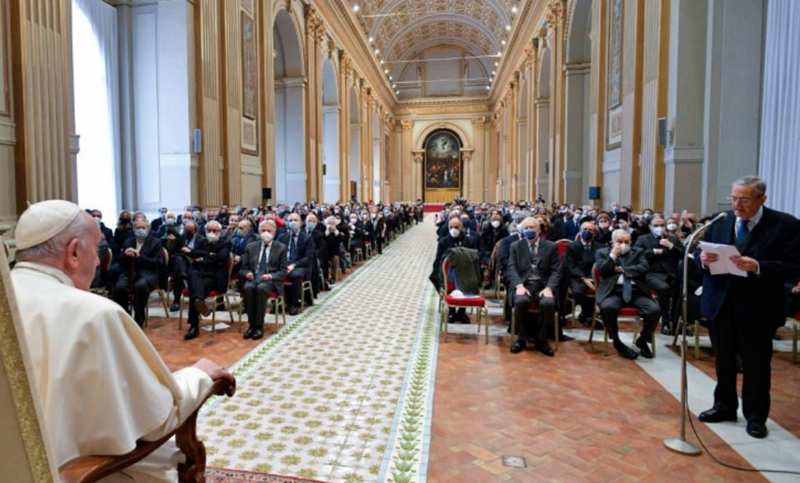 El Papa lamenta la cantidad de jornaleros que son «usados, pagados miserablemente y echados»