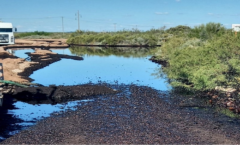 Daño ambiental: contuvieron un derrame de petróleo en Río Negro
