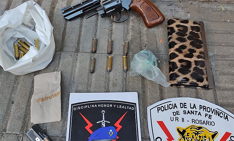 Secuestraron un arma de fuego y drogas en medio de un operativo de tránsito