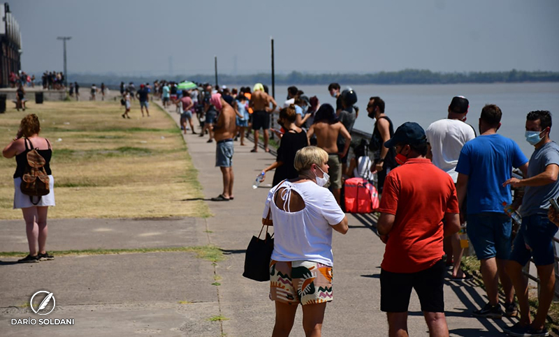 Más de 600 personas se acercaron al Galpón 17 para hisoparse