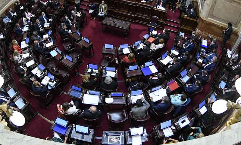 En la última sesión previa al recambio, el Senado debate la validez de 48 decretos