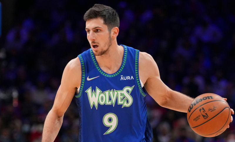 Escasa participación de Bolmaro en el triunfo de Minnesota sobre Portland en la NBA