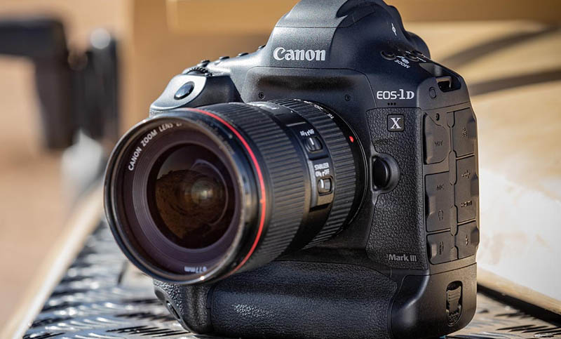 Canon elimina la línea de cámaras DSLR para su gama profesional