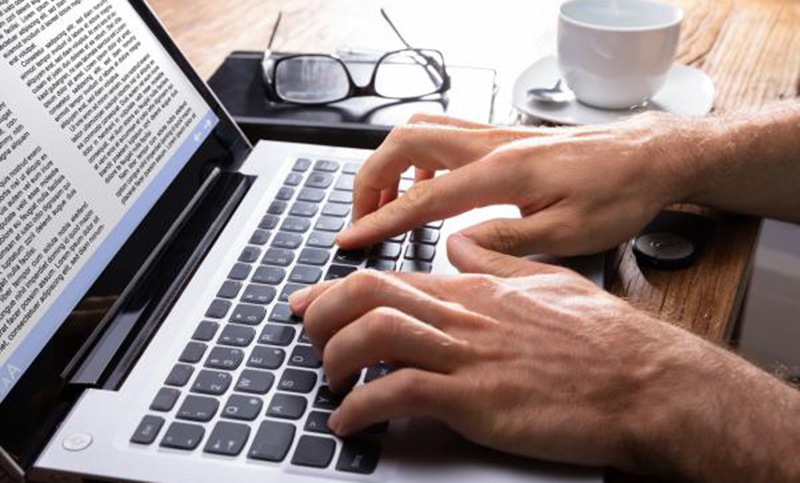 «Aquí Estamos»: escribir, una motivación placentera y comprometida