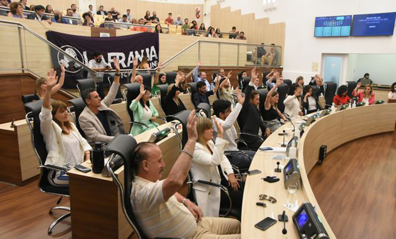 El Concejo seguirá dividido y tendrá 13 bloques políticos para 28 ediles
