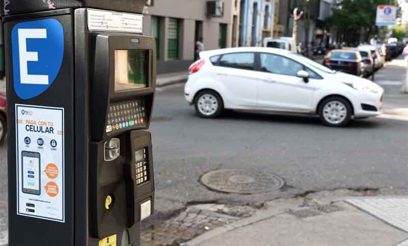 Por las fiestas, el estacionamiento medido será gratuito en un sector del área central