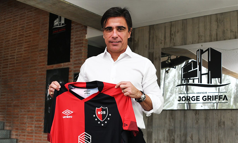 Javier Sanguinetti fue oficializado como nuevo director técnico de Newell’s