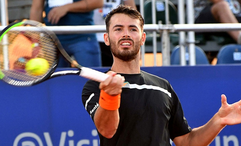 Juan Ignacio Londero busca los cuartos de final en el Challenger de Florianópolis
