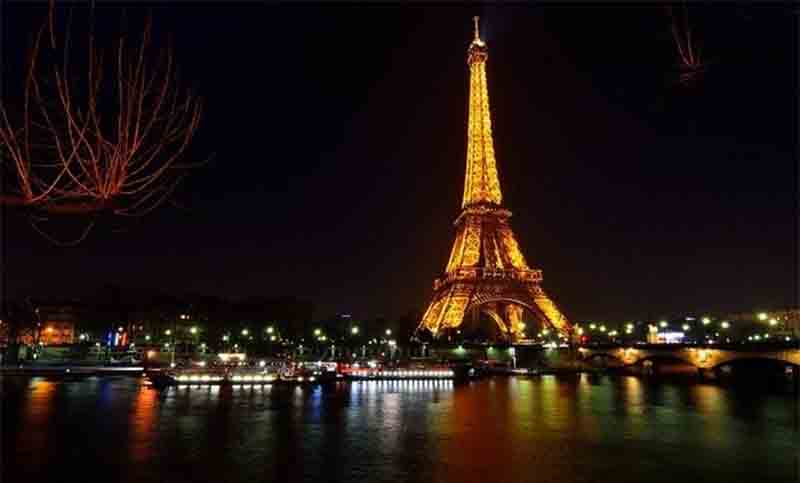 París anula fuegos artificiales y conciertos de fin de año por la pandemia