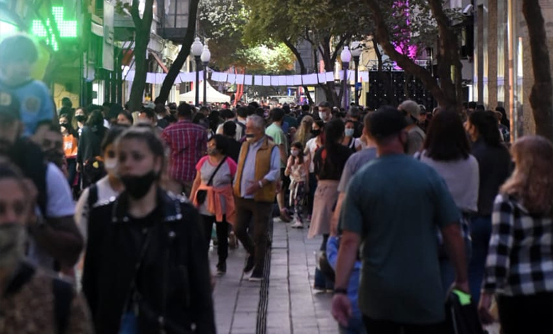 La Municipalidad lanzó «Navidad en tu barrio» junto a centros comerciales a cielo abierto