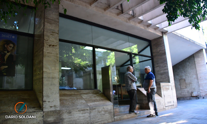 Escruche en pleno centro: robaron en un edificio de oficinas en Tucumán al 1400