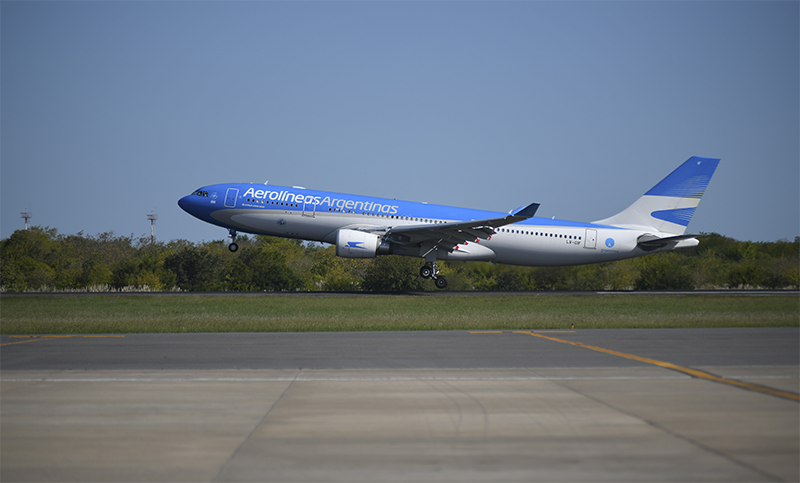 Vuelos internos: vuelven a aplicar bandas tarifarias aerocomerciales