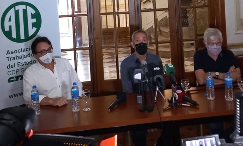 El secretario de Salud provincial dijo que no es necesario esperar 90 días para vacunarse
