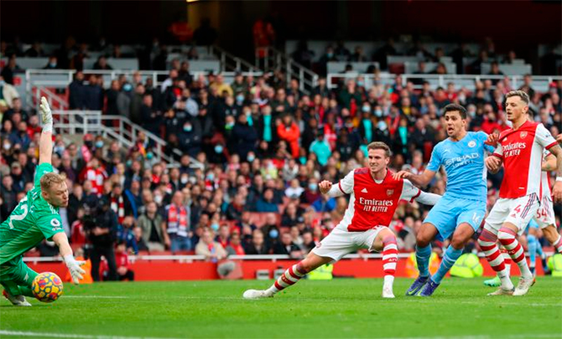 El primer gran partido del año fue victoria agónica del City sobre Arsenal