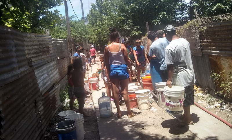 Por enésima vez, vecinos de San Martín Sur reclaman por falta de agua y servicios básicos