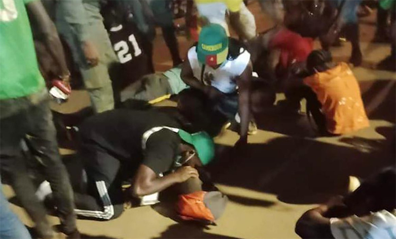 Al menos ocho personas murieron por una avalancha antes de un partido por la Copa África