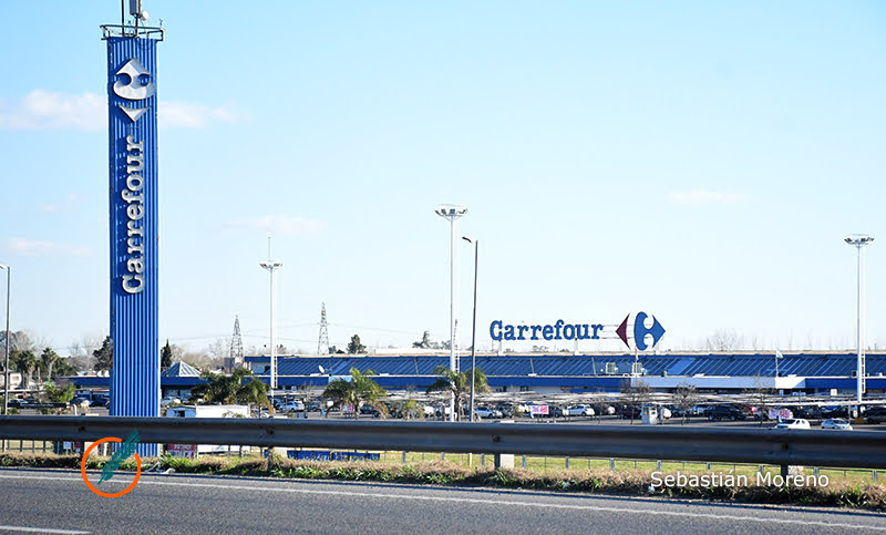 Presidente de Carrefour se disculpó por desabastecimiento de productos en góndola