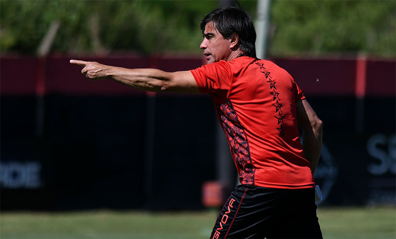 Sanguinetti ratificó su interés por Centurión: «Es un muy buen jugador»