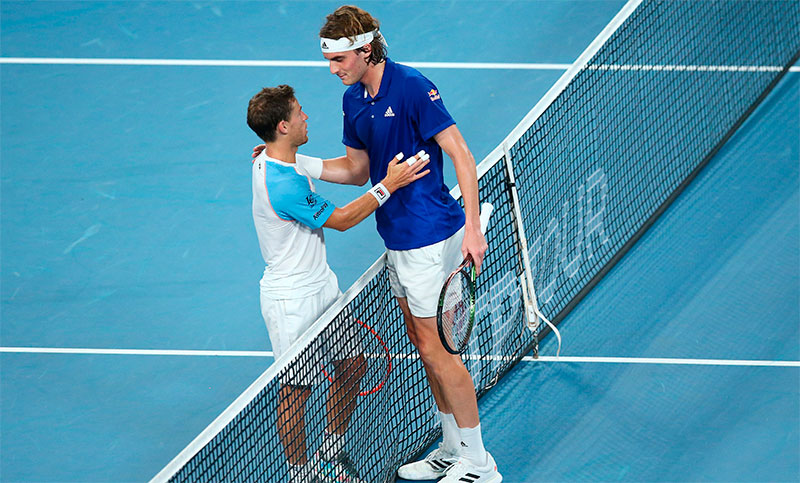 El Peque bajó a Tsitsipas y aseguró la victoria argentina sobre Grecia