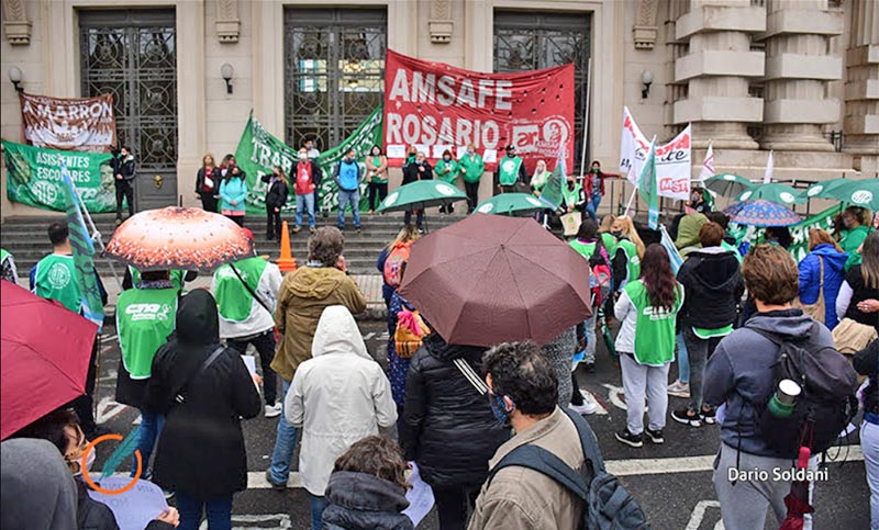 Protesta de docentes y trabajadores de ATE, habrá marcha y asamblea por los salarios